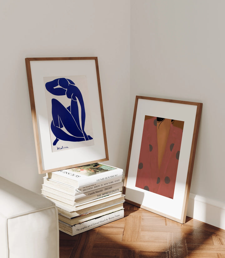5x7 Wood Frame Mockups, Set of 2 Wall Art Mockups (PSD, JPEG)