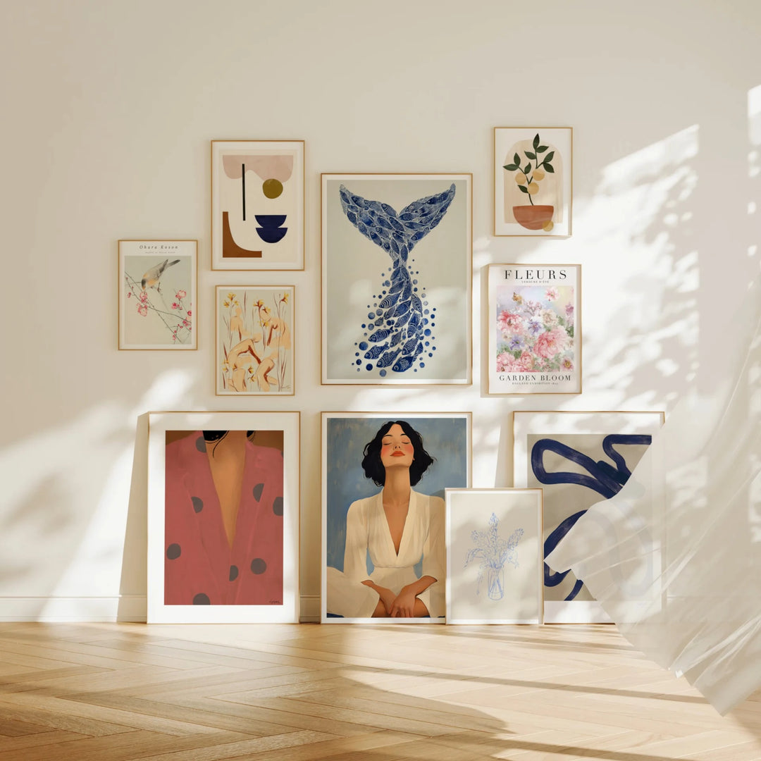 Animated Gallery Wall Wood Frame Set Mockup - 5x7 Ratio - preview 1